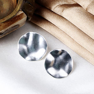 Boucles d'oreilles en argent sterling 925 martelées faites à la main pour femmes pour les fiançailles de mariage directement du grossiste - Product Image 2