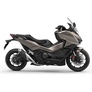 Nueva Motocicleta Forzas 750 de 750cc, Maxi Scooter de Lujo, 2 Cilindros, Refrigeración Líquida, Automática, de Turismo, Alta Velocidad, con Pantalla TFT, Modelo 2025 - Product Image 2