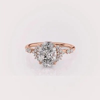Bague de fiançailles et de mariage en diamant de laboratoire de taille ovale certifié IGI avec pierres latérales en grappe en or blanc/rose et or jaune 18 carats