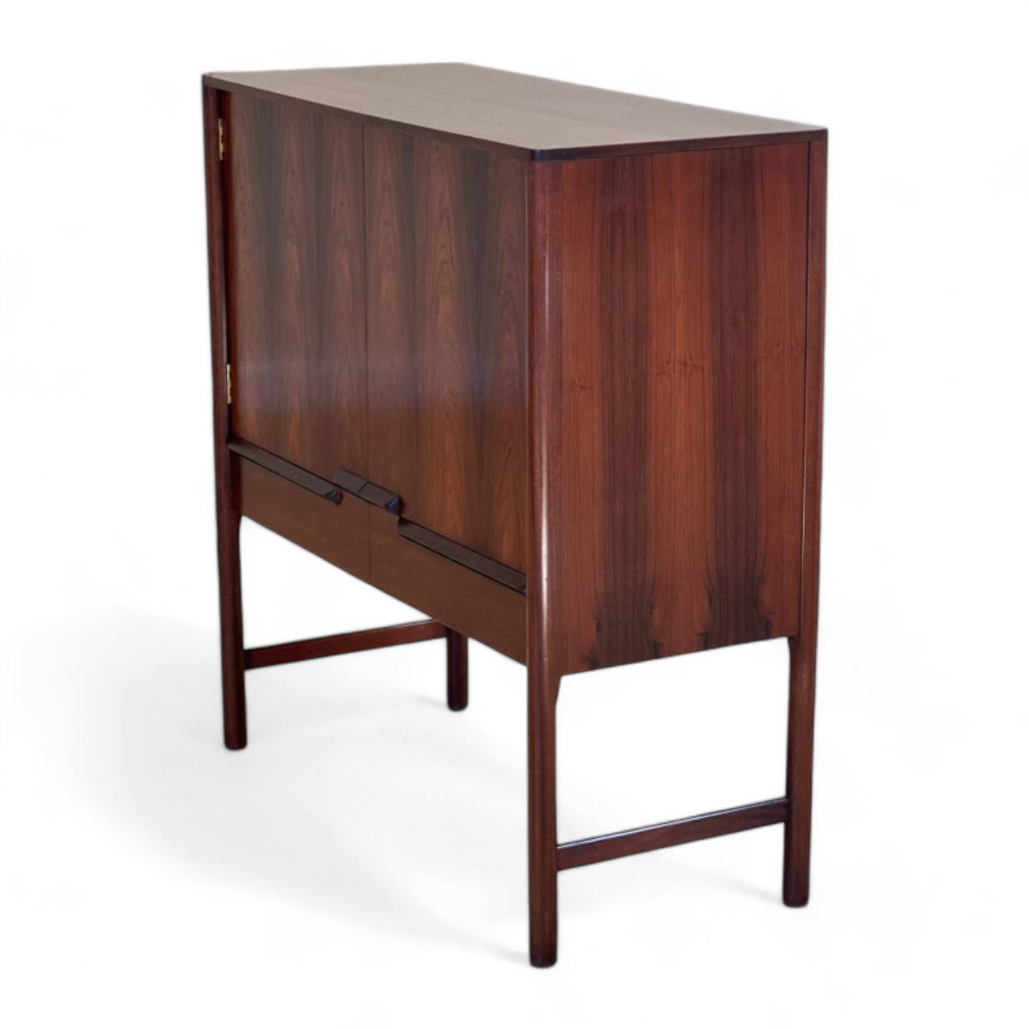 ไม้ขัดสี + ไม้วีเนียร์หรือไม้สัก100% ยังไม่เสร็จ