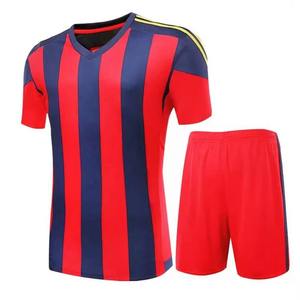 Uniforme de fútbol de equipo asequible para pedidos a granel Kit de fútbol de entrenamiento y listo para partidos para todas las edades - Product Image 3