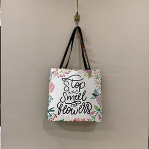 Vente en gros Sac fourre-tout tendance en nylon souple pour femmes avec pochettes multiples Chaînes de décoration Sac à main étanche pour le bureau et les voyages - Product Image 2