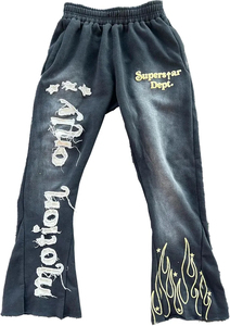 ชุดวอร์มแบบมีฮู้ดสำหรับฤดูใบไม้ร่วง ผ้าฝ้าย 100% ซักย้อมสีแบบแอซิดวอช คุณภาพพรีเมียม สีซีดแบบซันเฟด  โลโก้ DTF  ไซส์พลัส  สำหรับทั้งชายและหญิง - Product Image 4