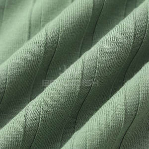 เสื้อยืดคอกลมสำหรับผู้ชายทรงหลวมผ้าคอตตอน100% พิมพ์ลายโลโก้ออกแบบได้ตามต้องการ - Product Image 6