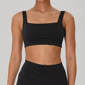Top Deportivo de Yoga Rosa con Cuello Cuadrado para Mujer, de Alta Sujeción, Transpirable, con Tirantes Anchos, Estilo Crop Top Largo para Gimnasio, con Logotipo Frontal - Product Image 3