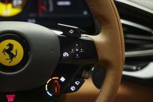 2024 Turbo RWD, Cuero Claro, R18, Aleación de Aluminio, Automático/Manual, Certificado, Limpio y en Buen Estado - Product Image 2