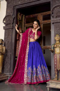 Élégant Foil Print Tasar Silk Lehenga avec Sequins Embroidery Blouse Dupatta et peut coudre pour B2B Global Traders - Product Image 4