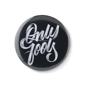 Petites Épingles à Linge Personnalisées et Sur Mesure, Accessoires Vestimentaires Personnalisables - Product Image 1