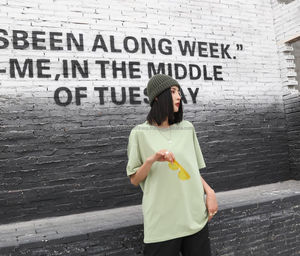 T-shirt décontracté à col rond 100% coton pour homme, 200 grammes, style tendance - Product Image 5