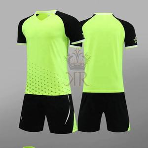 Maillot de football de haute qualité respirant à séchage rapide 100% polyester Uniforme de sport pour adultes Impression par transfert thermique Entraînement de football - Product Image 2