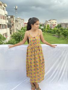 Nueva llegada Diseño Impreso Hasta la rodilla Cuello en V Pequeño lazo floral en la cintura Manga corta Vestidos casuales para mujeres Señoras artículo - Product Image 2