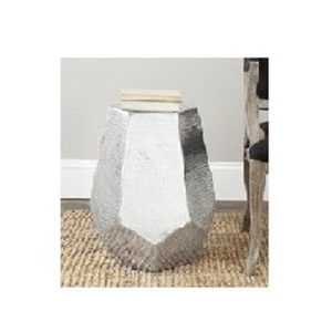 Tabouret rond en aluminium mat argenté avec design artisanal et finition moderne pour le mobilier de bureau et de jardin - Product Image 2