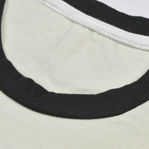 เสื้อยืดแขนสั้นผู้ชายคุณภาพสูงแบบ Private Label ผ้าฝ้ายออร์แกนิค 100% น้ำหนักผ้า 220 กรัม ลายตัวอักษร - Product Image 4