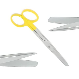 Tijeras de Disección/Quirúrgicas de Acero Inoxidable de Primera Calidad, Amarillas, 5.5 Pulgadas, Rectas, Afiladas/Inocuosas - Product Image 5