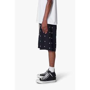 Shorts amples en molleton 100 % coton teint en pièce avec boutons sur toute la surface - Product Image 6