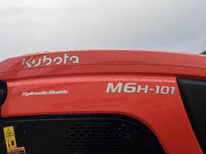 Tracteur 4x4 M6H-101 2024 - 104 CV, haute garde au sol, puissant, avec boîte de vitesses et pompe pour l'agriculture spécialisée - Product Image 2