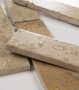Mộc Mạc màu be <span class=keywords><strong>travertine</strong></span> giảm lỗ chân lông tự nhiên dài tàu điện ngầm gạch đá tự nhiên Veneer 10mm dày 2x8 inch - Product Image 3