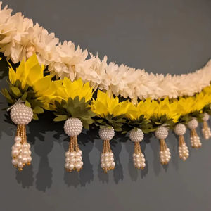 Décoration de porte en fleurs de lotus Thoran, fleurs indiennes, décoration d'entrée, décoration de mariage Diwali et Ganesh pour les festivités de Ganesh et Diwali - Product Image 1