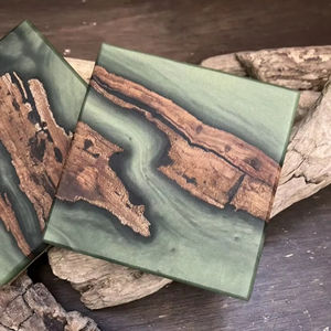 Posavasos de madera de nogal de resina rústica para decoración del hogar, posavasos de madera de resina epoxi, posavasos de lujo personalizado para bebidas - Product Image 1