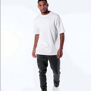 Vente en gros T-shirts à col rond en coton biologique surdimensionné pour hommes, personnalisables avec le logo de votre marque, plusieurs couleurs disponibles - Product Image 3