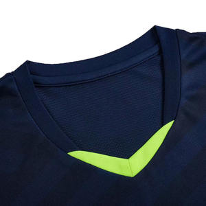 Uniforme de Fútbol para Hombre de Bajo Costo, 100% Poliéster, Secado Rápido, Transpirable, Personalizable con Marca del Equipo, Rendimiento en Partidos para el Mundo - Product Image 2