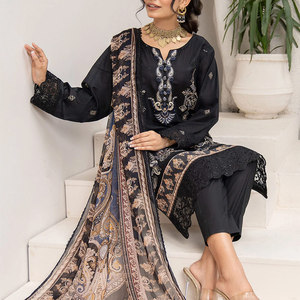 Top Vente Produits Bas Prix Femmes Boutique Robes En Gros Dames Boutique Vêtements Robe Avec Dupatta - Product Image 5