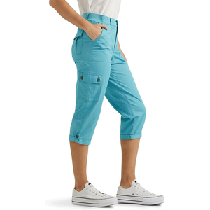 Pantalon cargo femme sur mesure OEM, coupe ample, tissu en mélange de coton léger et respirant, avec poches utilitaires pour streetwear. - Product Image 2