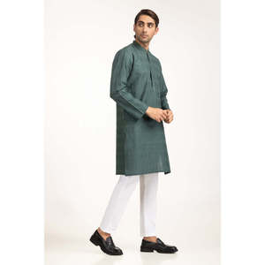 Kurta Verde Bordada para Hombre, Cierre Elegante, Corte Entallado - Product Image 2
