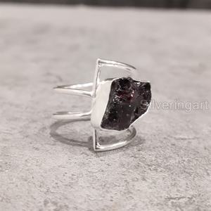 เครื่องประดับหินหยาบแหวนโกเมนธรรมชาติสำหรับผู้หญิงพลอยโกเมนแบบดิบ janawary birthstone PARTY Dual Band เครื่องประดับ925แหวนเงินสเตอร์ลิง - Product Image 3