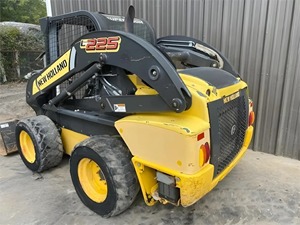 เทคโนโลยีนวัตกรรม 2013 NEW HOLLAND L225 สินค้าขายดีรถตักขนาดเล็กแบบติดตามรถตักแบบติดตาม - Product Image 3