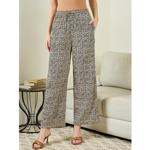 Pantalones de Pierna Recta con Estampado de Guepardo Hechos a Medida, Cordón Ajustable, 100% Poliéster para Clientes de Boutique - Product Image 1