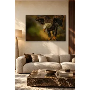 Impression sur toile d'un aigle chauve éructeur déployant ses ailes sur un bois - Product Image 5