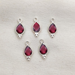 Charmes en quartz émeraude en forme de poire, sertis à la main, émeraude en forme de poire, taille briolette, argent sterling 925, pendentif serti, fabrication de bijoux, charme en vrac - Product Image 2