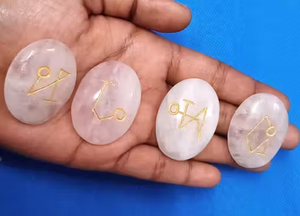 Cristal Reiki Cuarzo Rosa Arco Ángel tallado grabado 4 piezas Reiki Piedras preciosas Cristales Feng Shui Piedra semipreciosa Recuerdos - Product Image 3