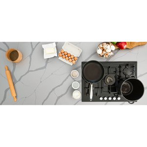 ผลิตภัณฑ์ควอตซ์คริสตัลคอมโพสิต Calacatta Sierra ระดับพรีเมียม - แผ่นใหญ่ดีไซน์ทันสมัยสำหรับใช้ในห้องครัวและผนัง - Product Image 6