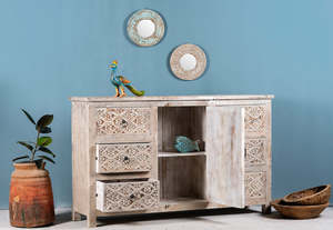Aparador de Madera de Mango Tallado a Mano, Diseño Puro y Sólido - Product Image 3