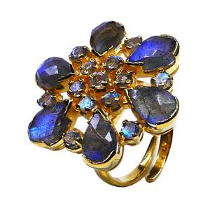 Anillo de labradorita de estilo clásico de Plata de Ley 925 chapado en oro para bodas - Product Image 1