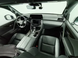 2022 LX 600 IV Low Mileage Sound Engine AUTOMATIC Transmission <b>Panoramic</b> roof lights Ready to Ship - Product Image 2