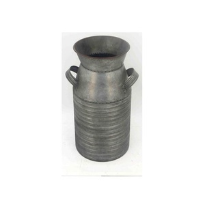 Vase à fleurs élégant en acier galvanisé pour la création florale, le style créatif de la maison et la présentation de table de mariage rustique - Product Image 1