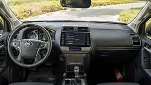 SUV Usada 2024, 4.0L, Tracción en las Cuatro Ruedas Permanente, Control de Desplazamiento, Automática, Asientos de Cuero Oscuros, Faros de Xenón, Lista para Conducir - Product Image 5