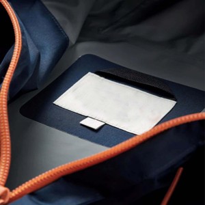 Chaqueta cortavientos resistente al agua OEM personalizada para hombre, suave y cómoda, perfecta para usar durante todo el día - Product Image 6