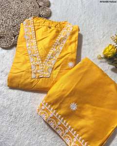 Conjunto exclusivo de kurti de rayón pesado de tres piezas con detalles de bordado sutil, pantalones rectos, ideal para ocasiones informales, festivas y de oficina. - Product Image 3