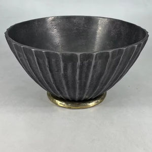 Cuenco de Metal de Diseño Antiguo Color Negro para Utensilios de Cocina, Uso en Hoteles y Servicio a Domicilio - Product Image 1