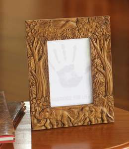 Grand cadre photo en bois pour décoration murale, étagère de présentation, style artistique audacieux, cadeau pour mariage, anniversaire, anniversaire de mariage - Product Image 1