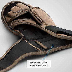 Guantes de boxeo para hombre en cuero vacuno dorado diseñados para entrenamientos de sparring de alta intensidad, entrenamientos con saco de boxeo y ejercicios de boxeo específicos - Product Image 2