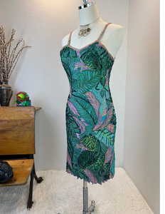 Robe Cape antistatique brodée pour dames, conçue gracieusement, perles de soirée de club, cristal perlé en organza respirant - Product Image 5