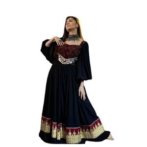 Vestido Afgano Tradicional Vintage de la Colección Nupcial Estilo Kuchi Pashtun de Qulabaton Dozi Design, Vestido Afgano Vintage 2024 - Product Image 1
