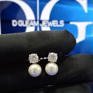 Boucles d'oreilles tendance en or blanc avec perle taillée en moissanite, diamant 2 carats, certifiées IGI, élégantes, pour femmes, cadeaux de fête et d'anniversaire - Product Image 6