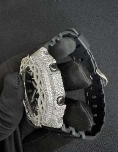 完全にアイスアウトユニセックスラボダイヤモンドウォッチ、ヒップホップウォッチ、高級バストダウンダイヤモンドウォッチ、男性用カスタムVVSモアッサナイトウォッチ - Product Image 3