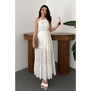 Vestido halter con cinturón en color blanco roto - Ecru - Product Image 2